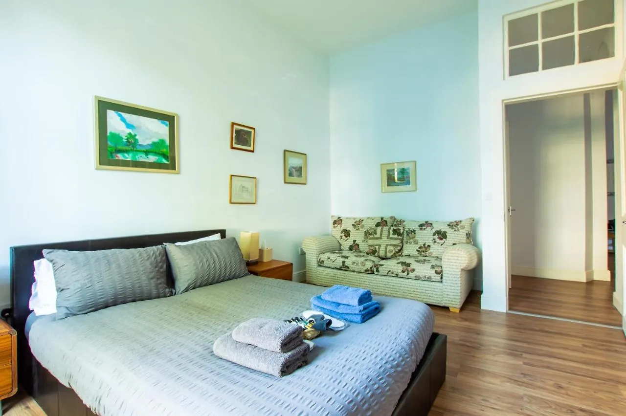 The Heart Of Newington Apartment Edinburgh 0*,  United Kingdom