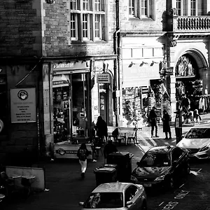 Backpackers - Over 18s Only EDI